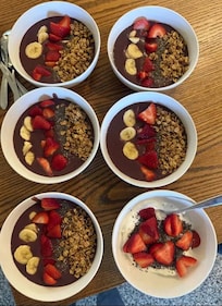 Quick breakfast - again, the kitchens were great to feed the crew throughout the week. Loved all the fridges.