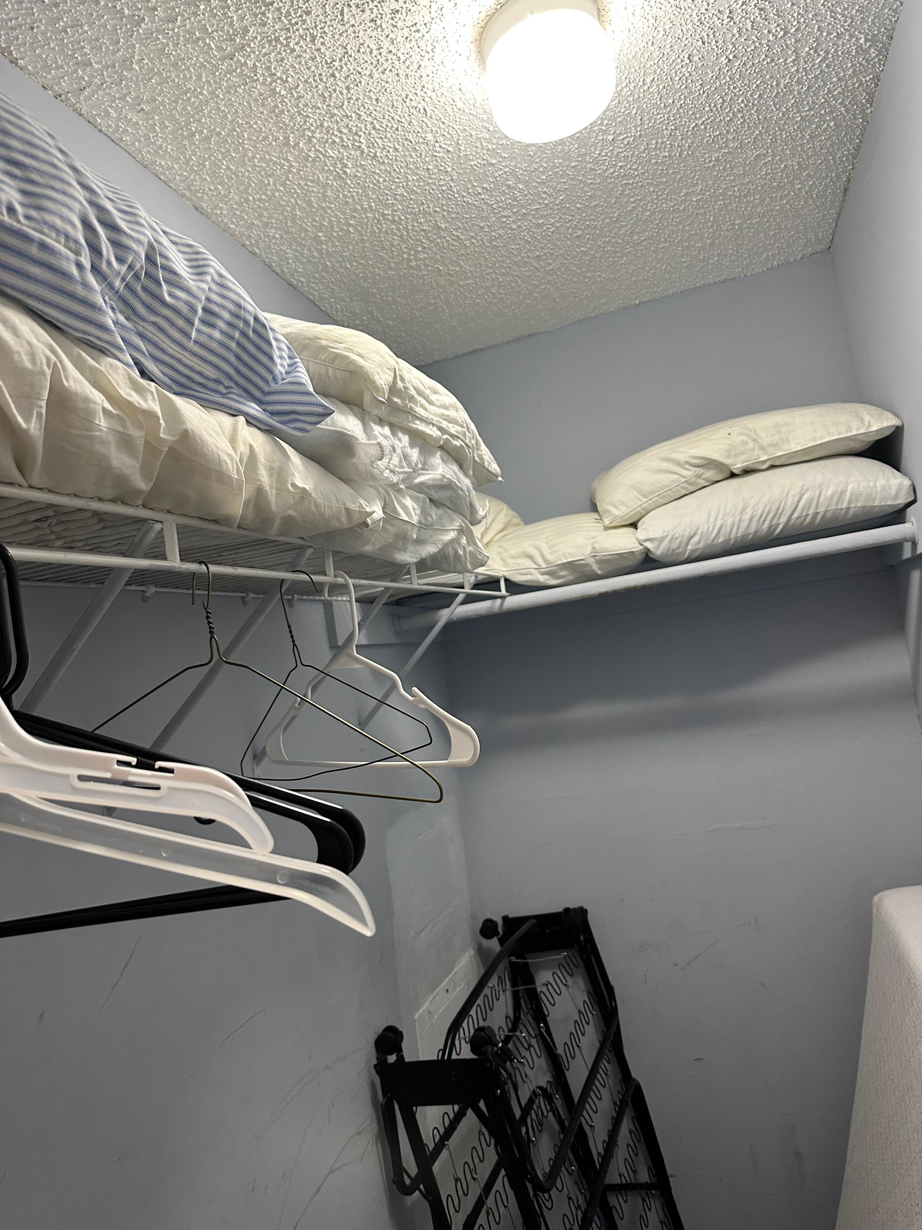 Mentioned extra sheets but only these dirty pillows are available.