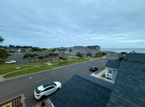 Ocean/ street view from deck