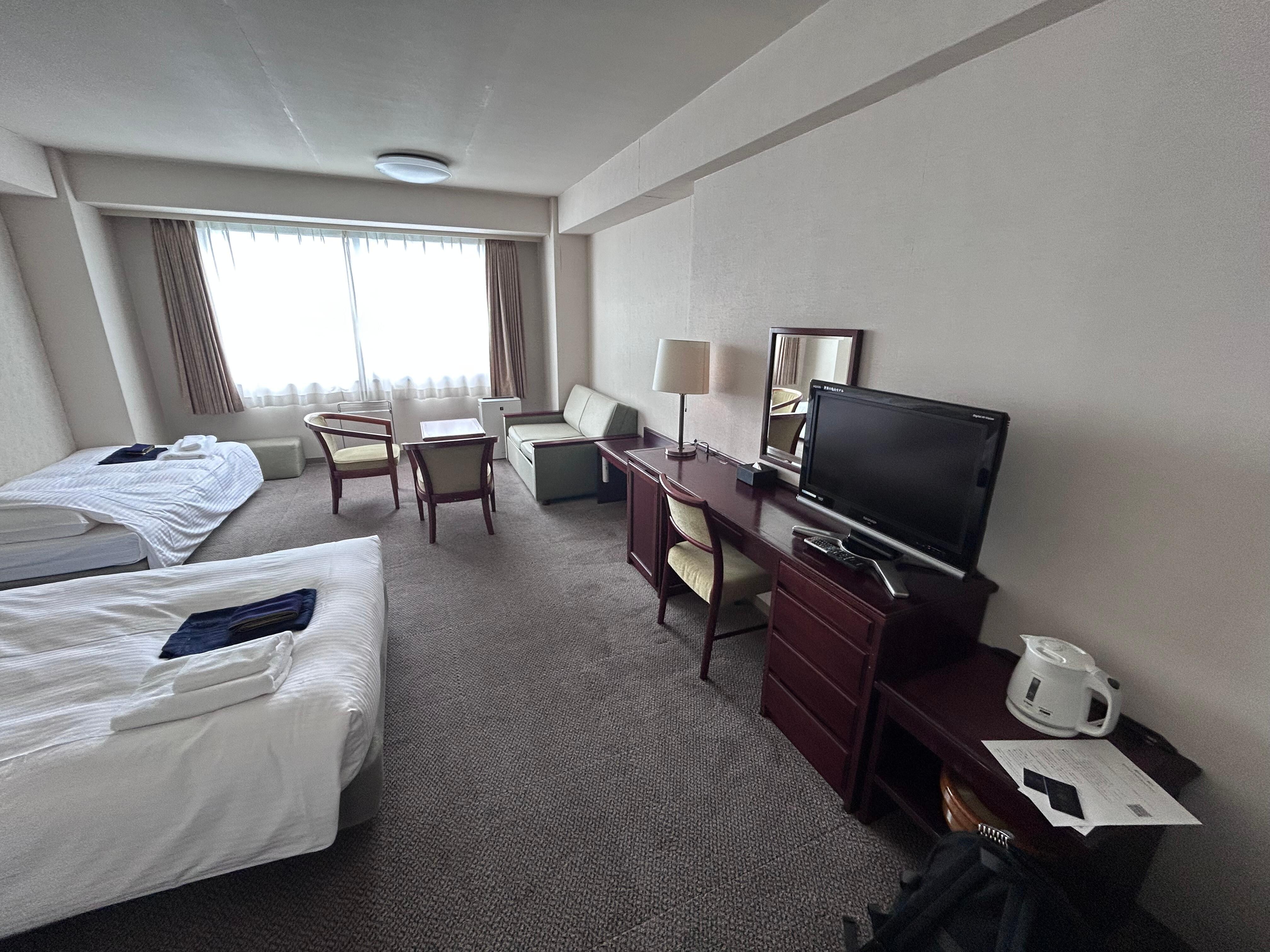 部屋は広かった