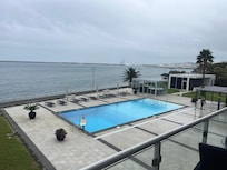 Pool, sauna, jacuzzi and hot tub