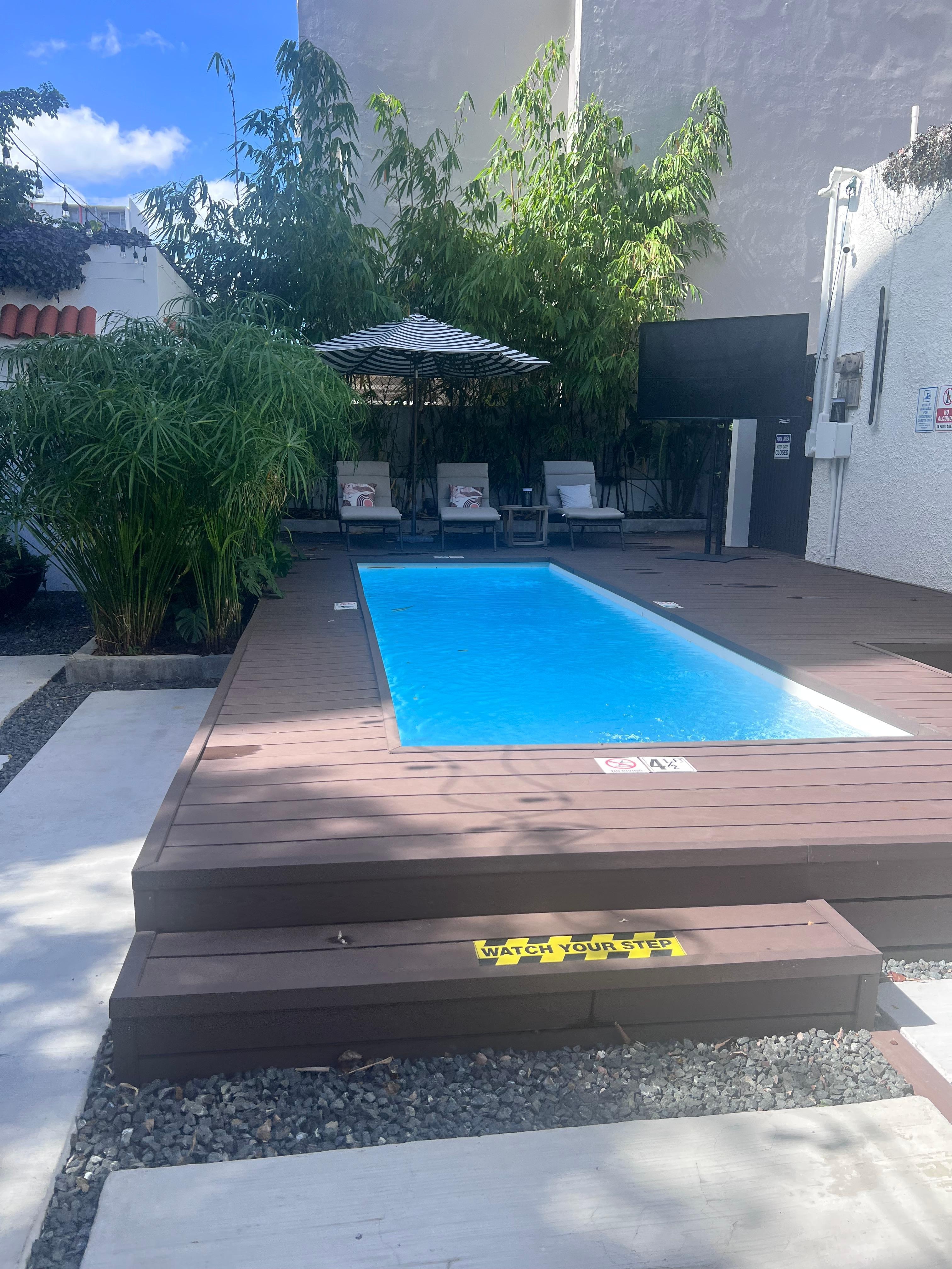 Pool & deck