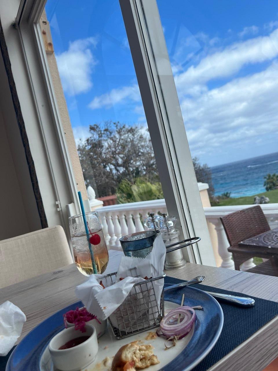 This is what was left of my MahiMahi burger that Daniel recommended and the sweet potato fries. I enjoyed it so much, I didn't realize the time passed by quickly. 