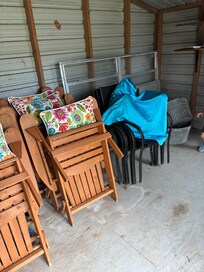 Lots of chairs with horseshoes and a cute toss game my great nephew of 4 played for over and hour.