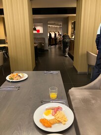 Lots to choose from: the breakfast.