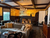 Sitting area with games and direplace