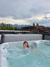 Hot tub was used every single evening!