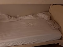 Outlet at mattress level uncovered and unprotected