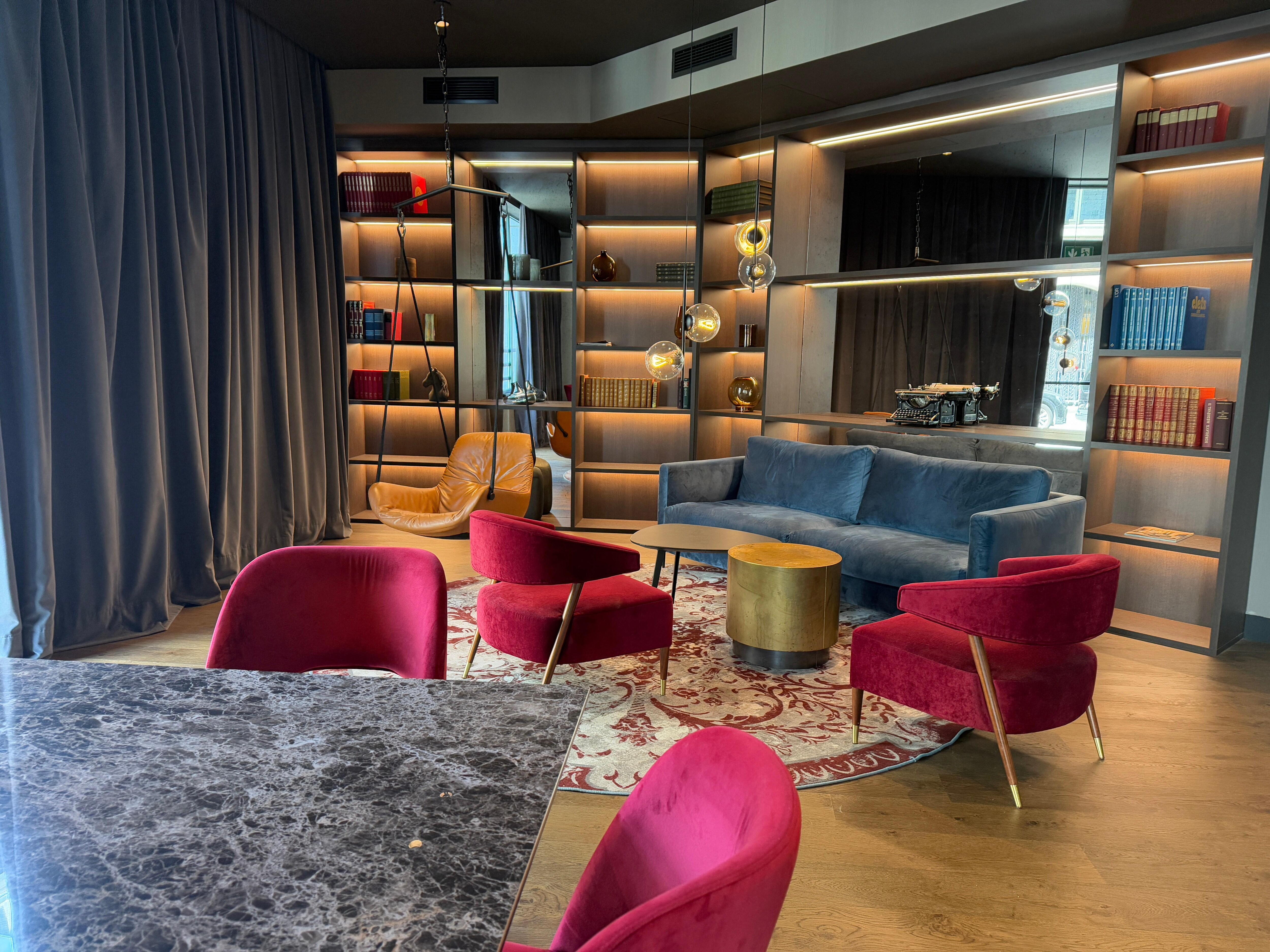 Library and lounge