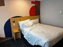 Bed and pillows super comfy