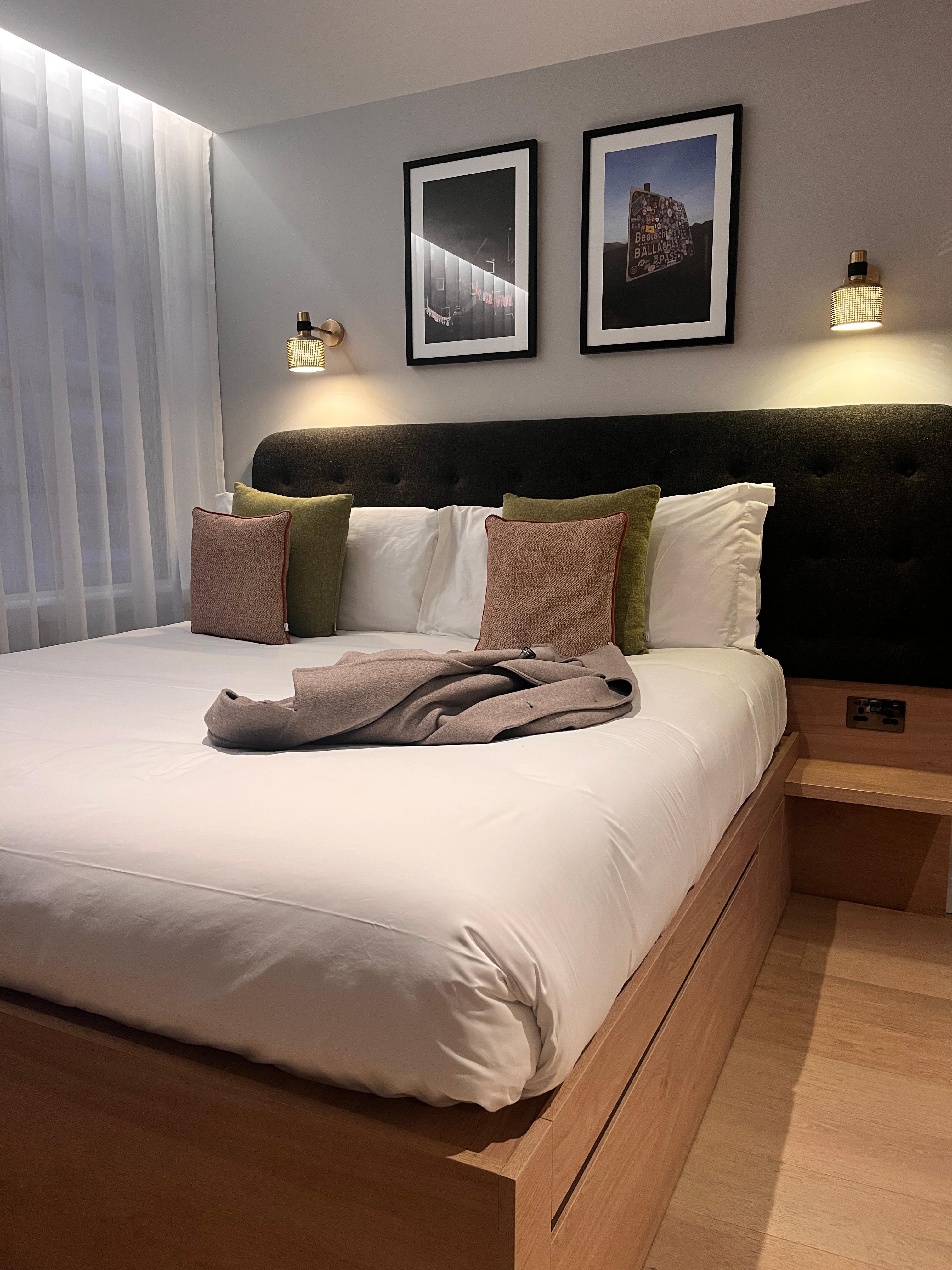 Schlafbereich - gute Verstaumöglichkeiten und super bequemes Bett. Eine Zusatzdecke war auch kein Problem.