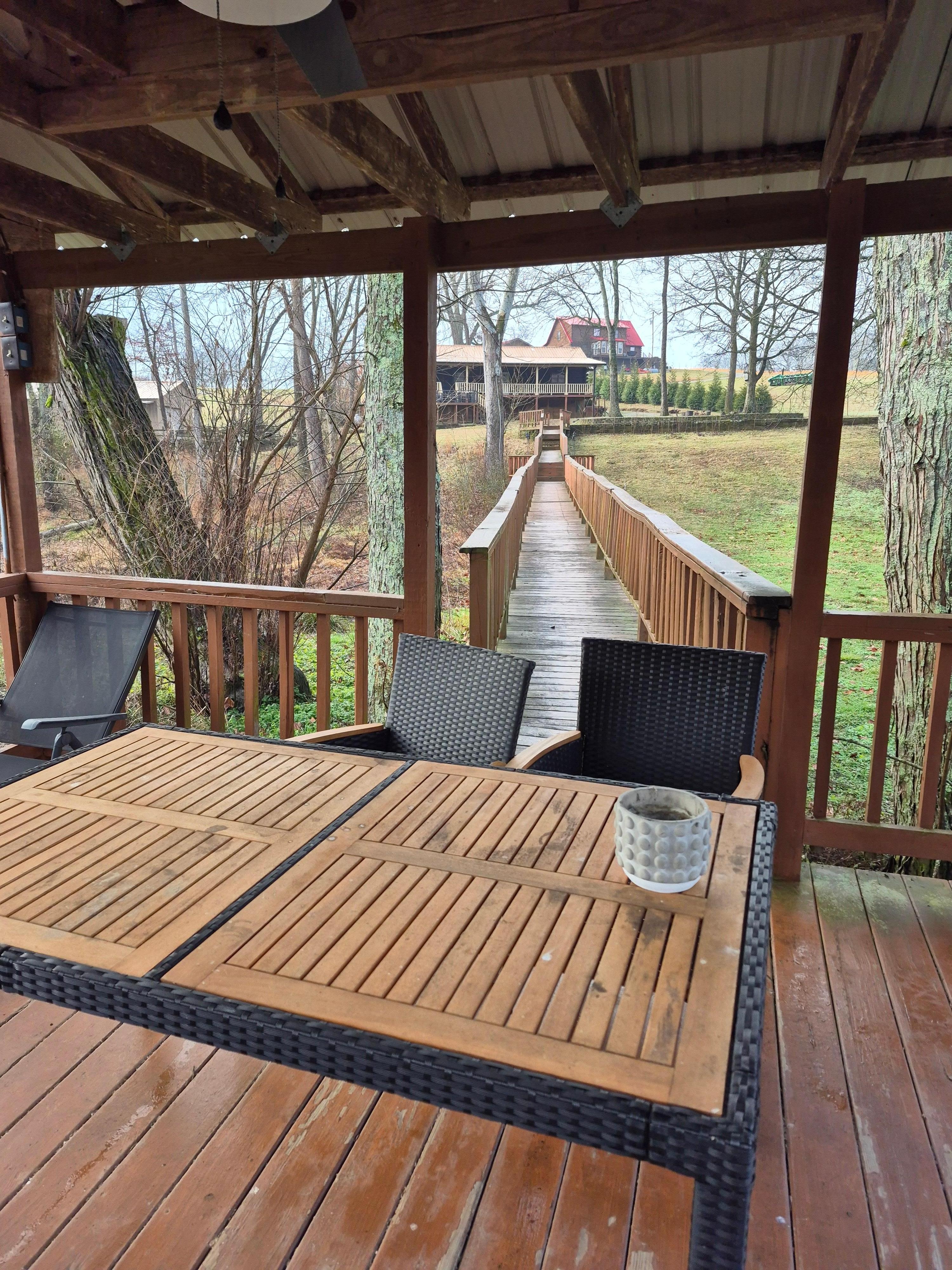 It has so many different areas to eat. This one is right next to the river.