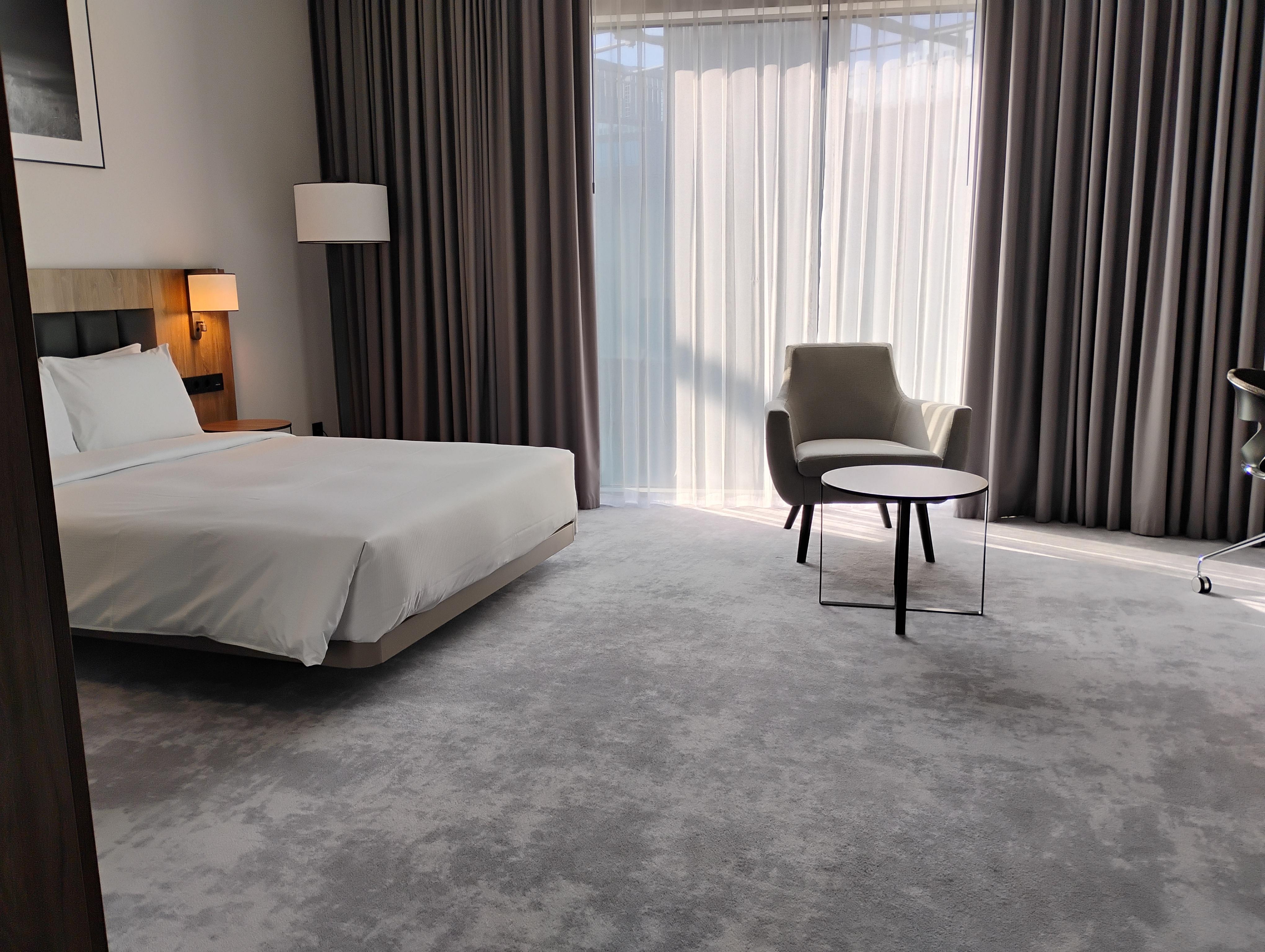 Room was big. Wheelchair could go around anywhere in room.