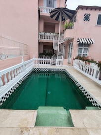 Alberca - deck 2
