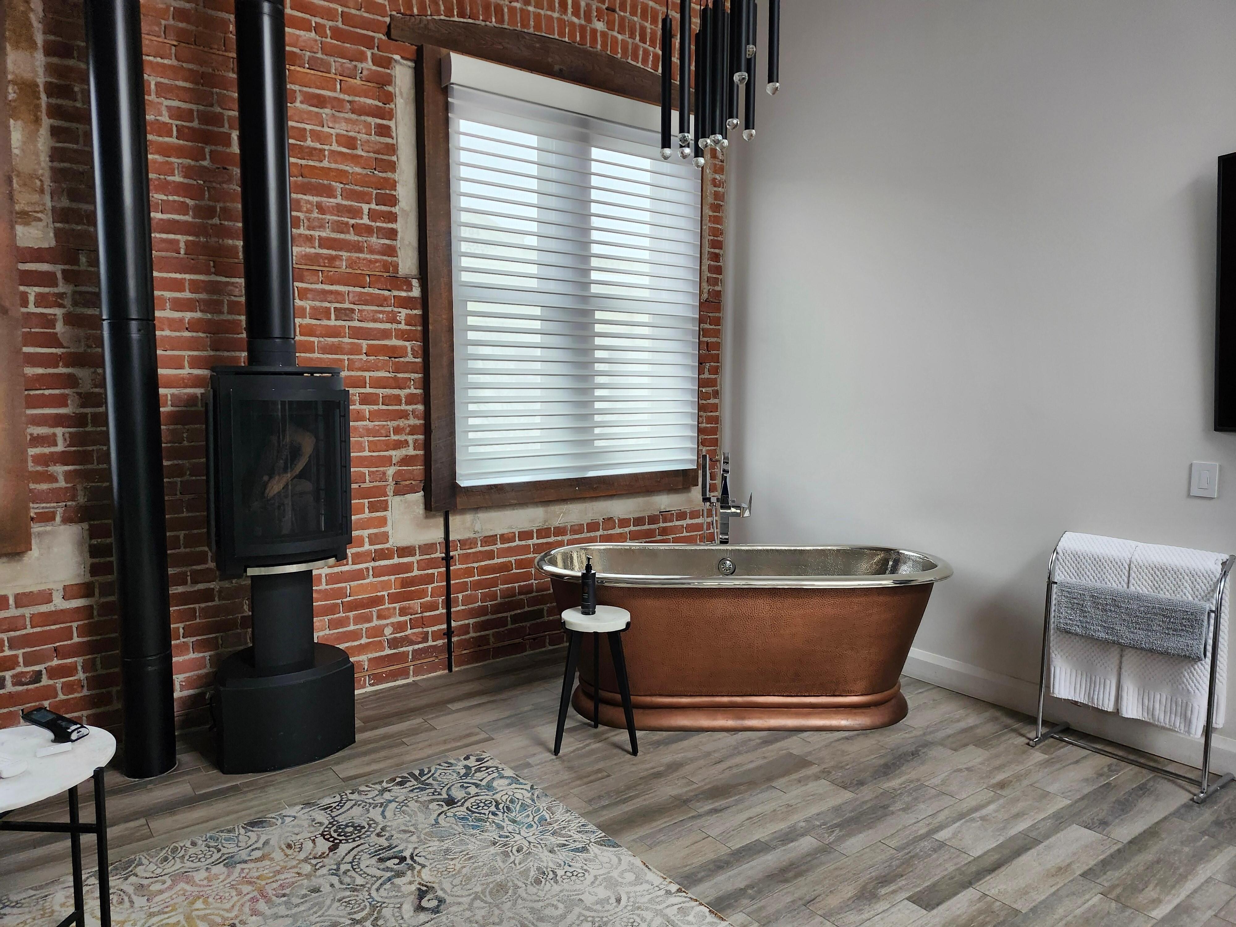 Nice bath but only got hot water 1 of 3 nights.Nice kitchen but one plate each, and one  dinner fork, and 2 dessert forks, !!! Fridge too low,difficult to get at esp for seniors.Would not stay again