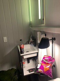 Billes er taget fra sengekanten