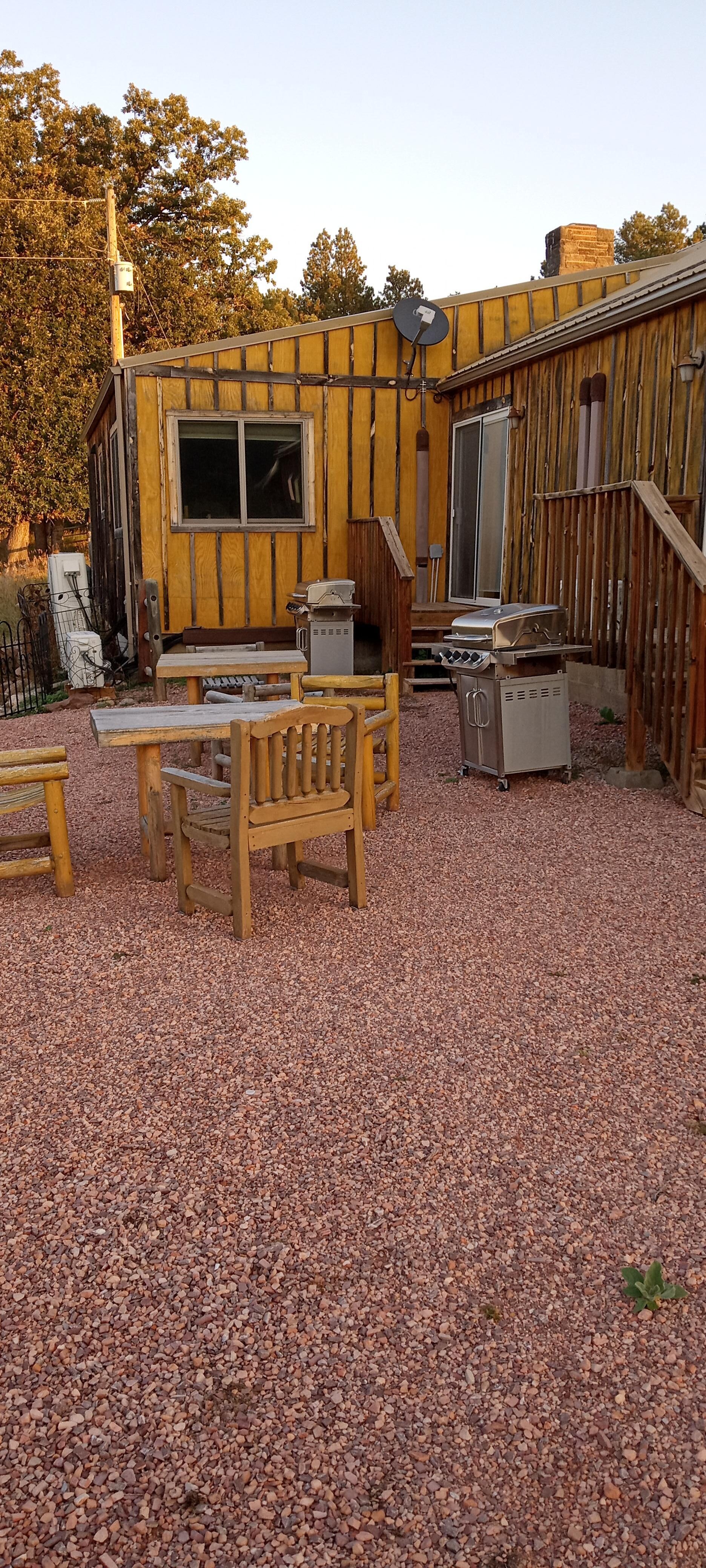 Grilling area behind cabin