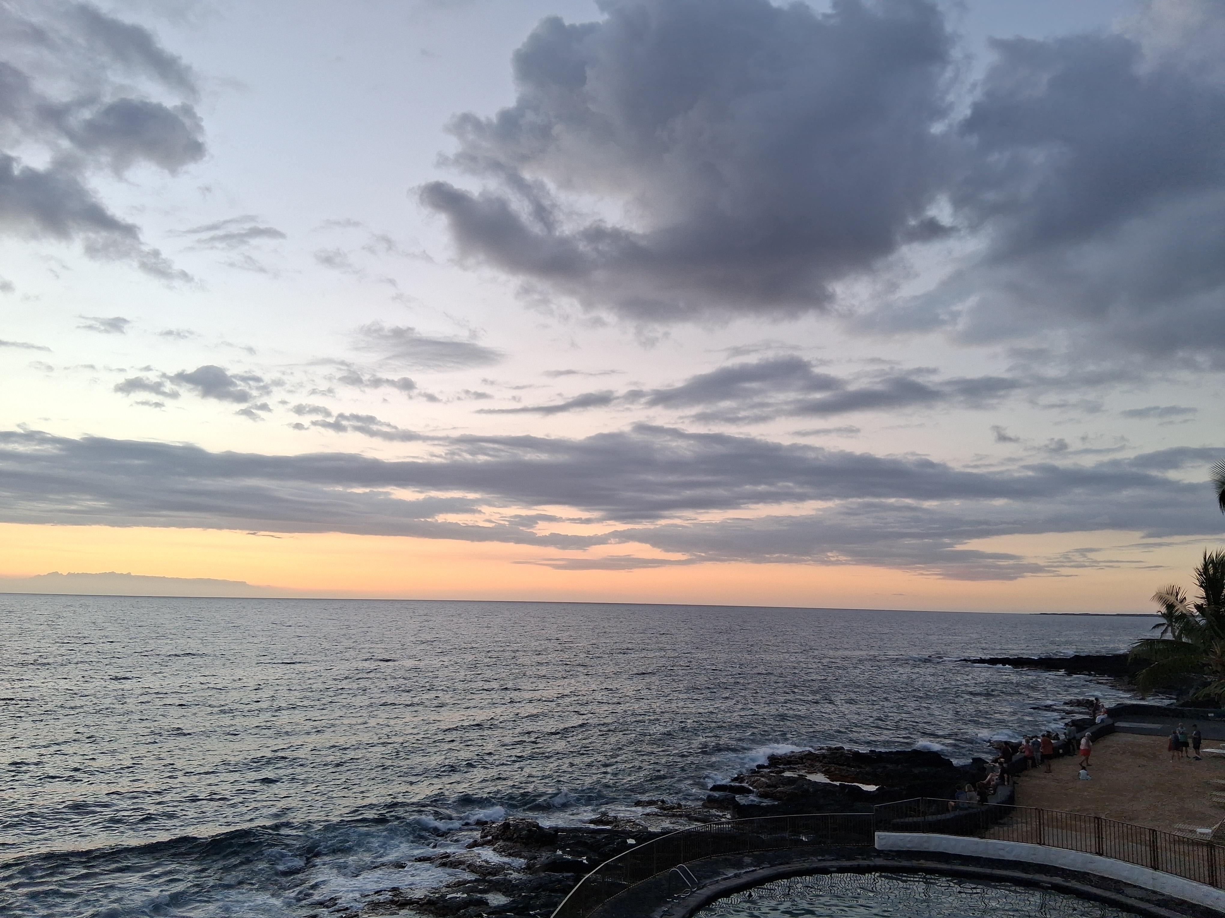 Gorgeous sunset from Casa De Emdeko