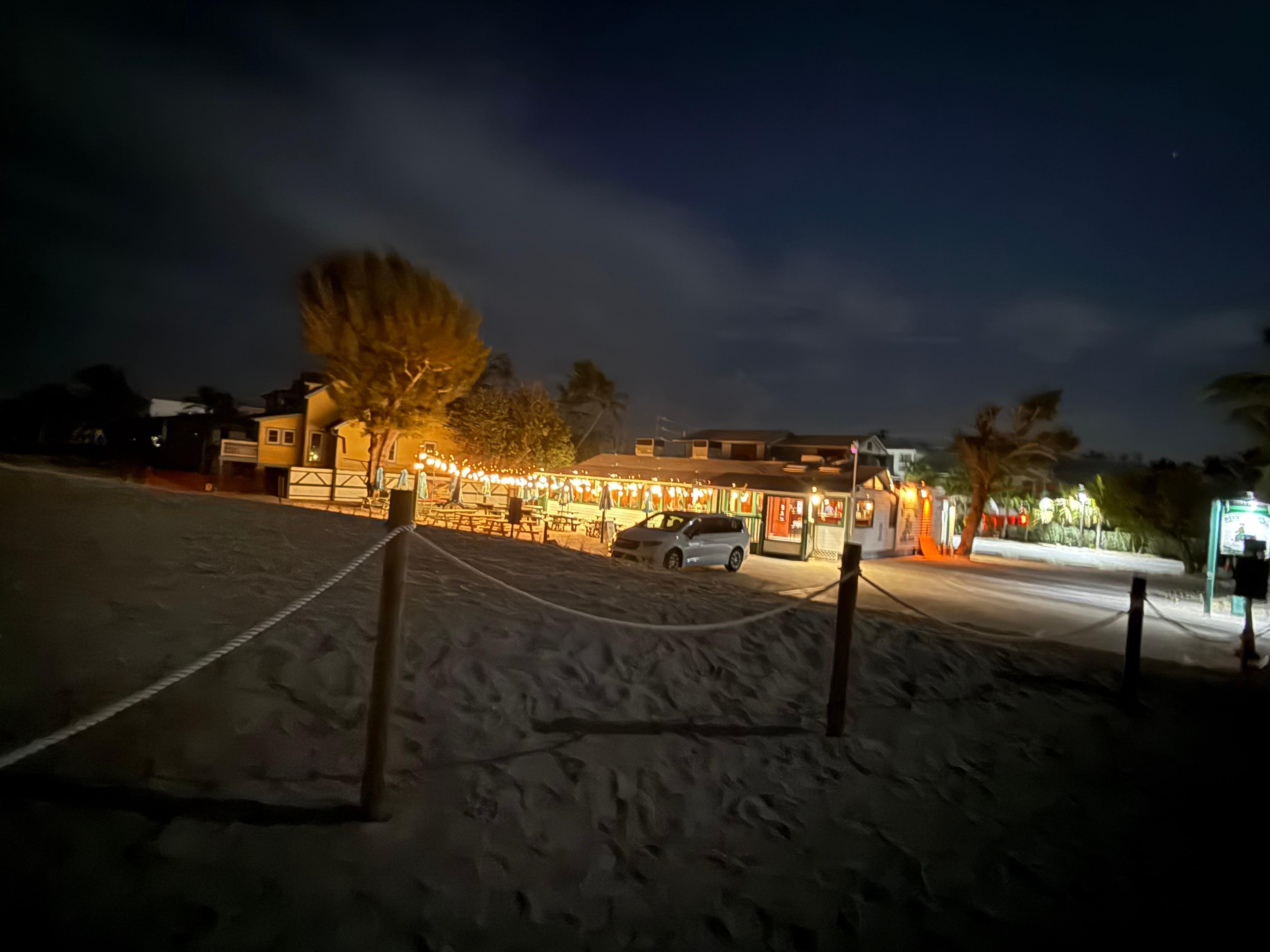 The Mucky Duck by night.