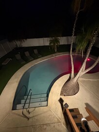 Beautiful lighting in the backyard