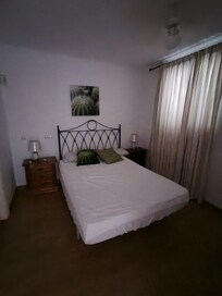 Matelas a changer (sale, tâches)