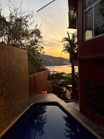 Dipping pool is private to the unot