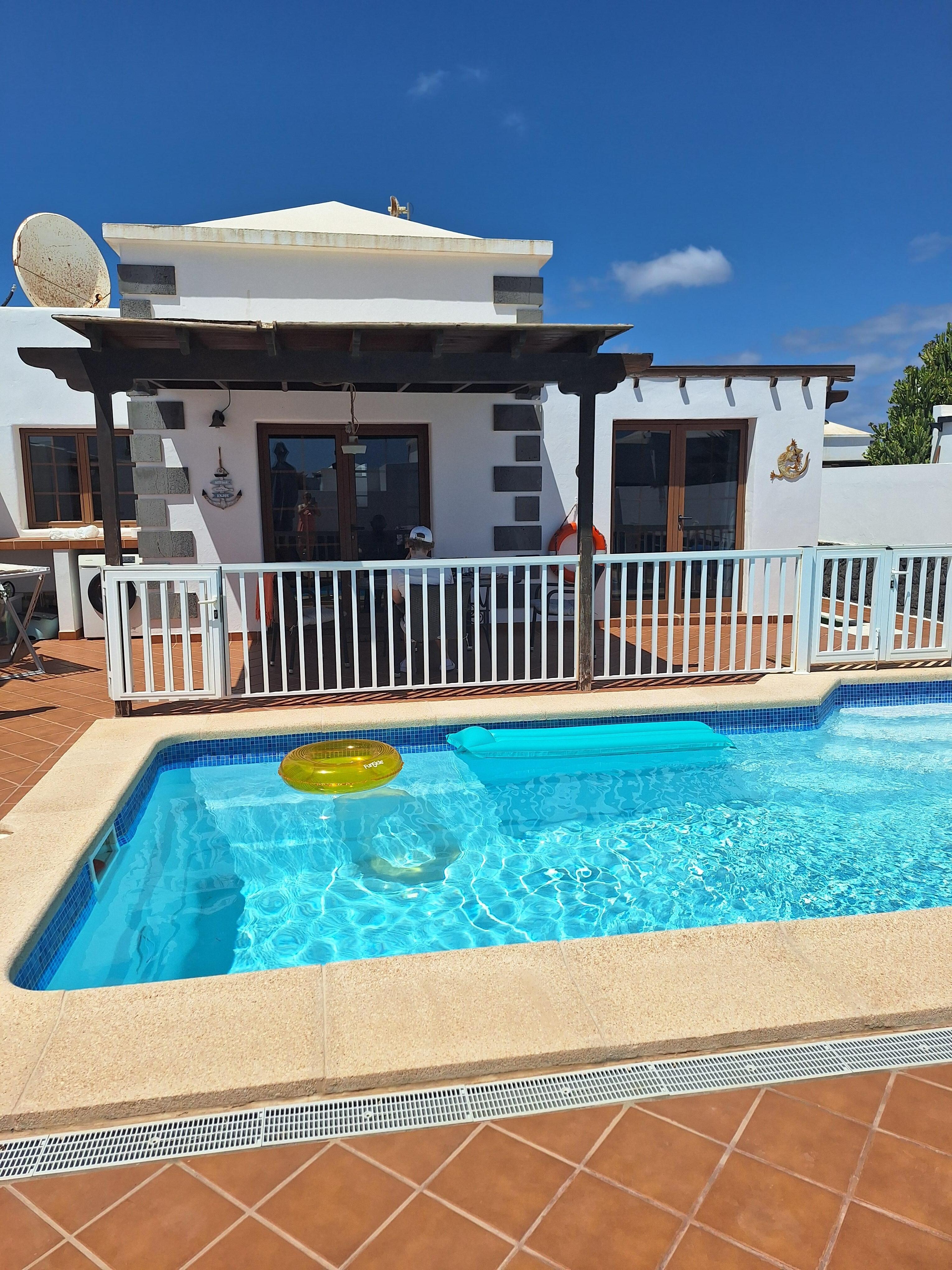 Villa Cara,great sized pool