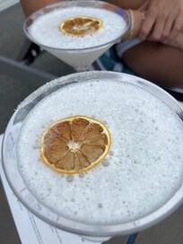 Lemon drop martinis