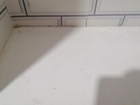 Not cleaned and dirty directly at the bed.