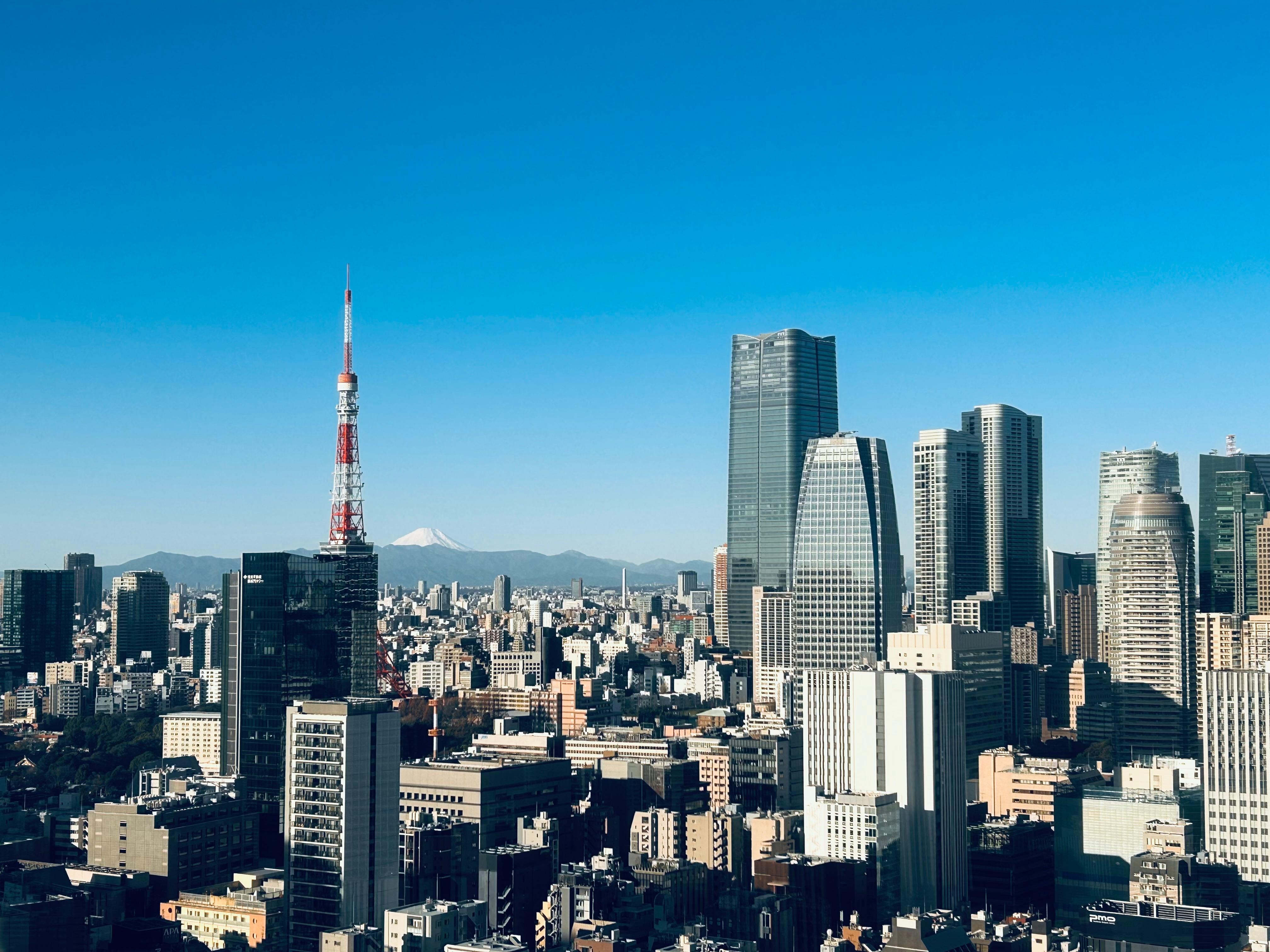 ロビー＆ラウンジから見る東京タワーと富士山です