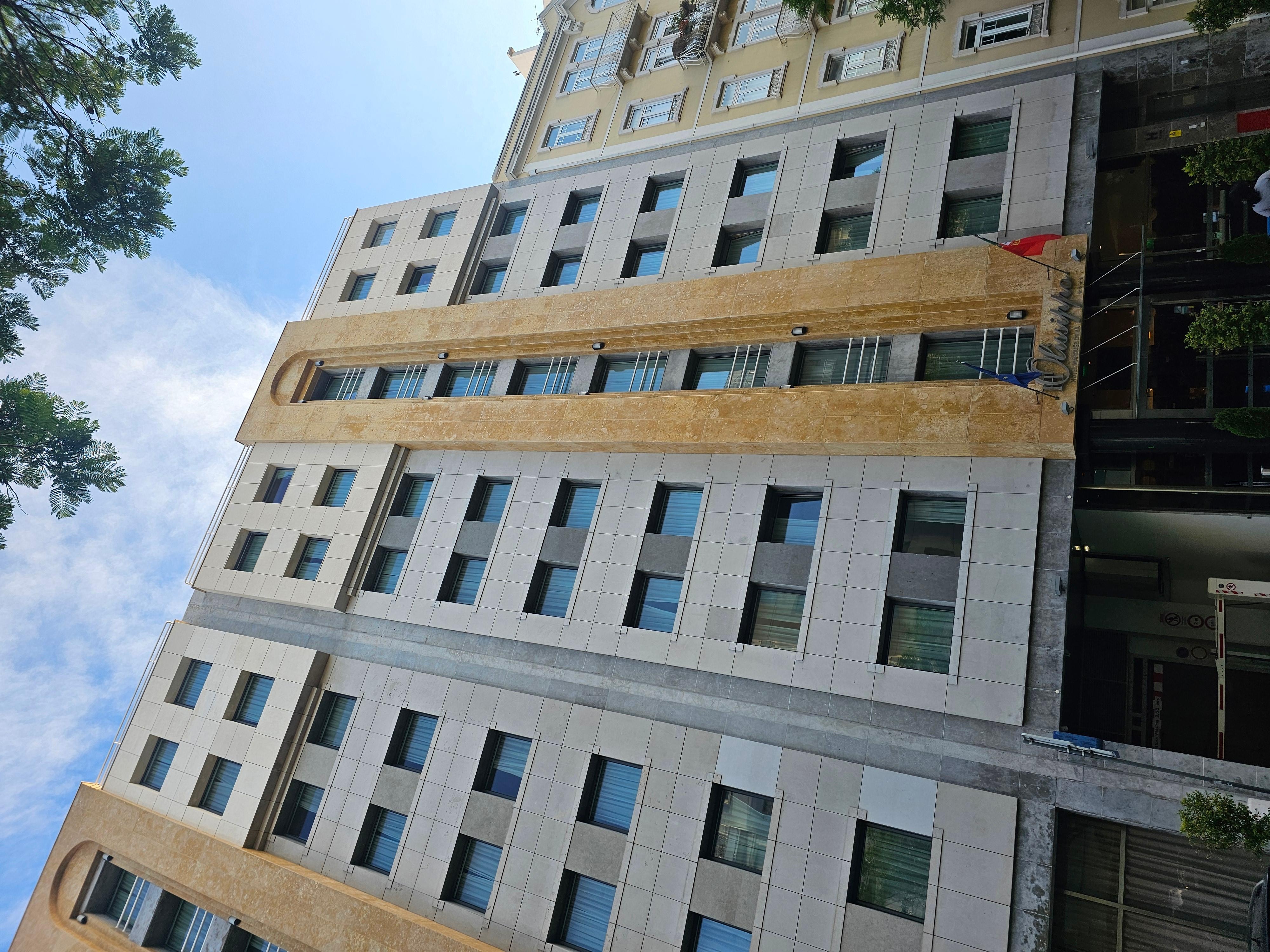Front of hotel.