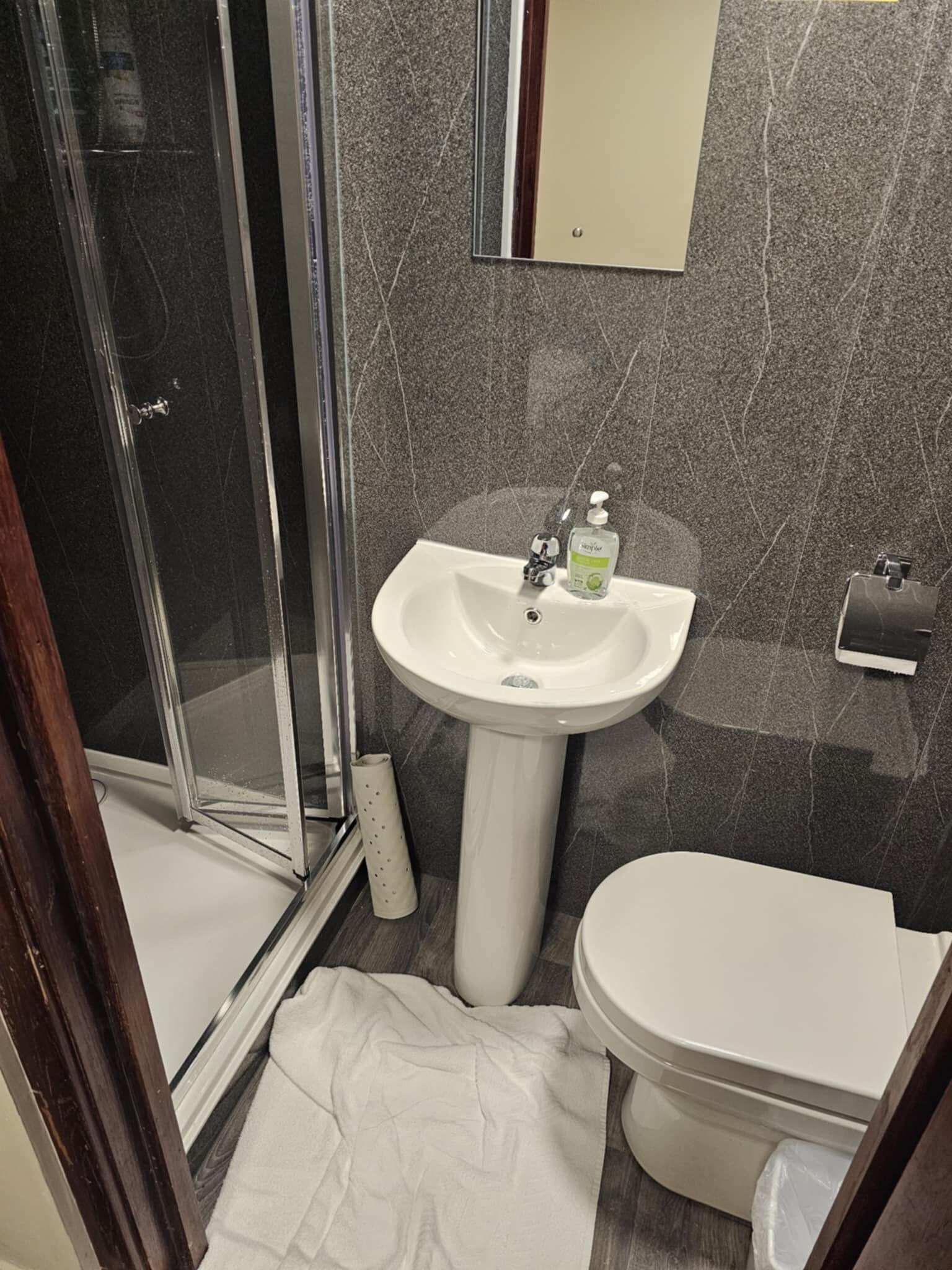The shower was first class, although it takes a couple of minutes to warm up