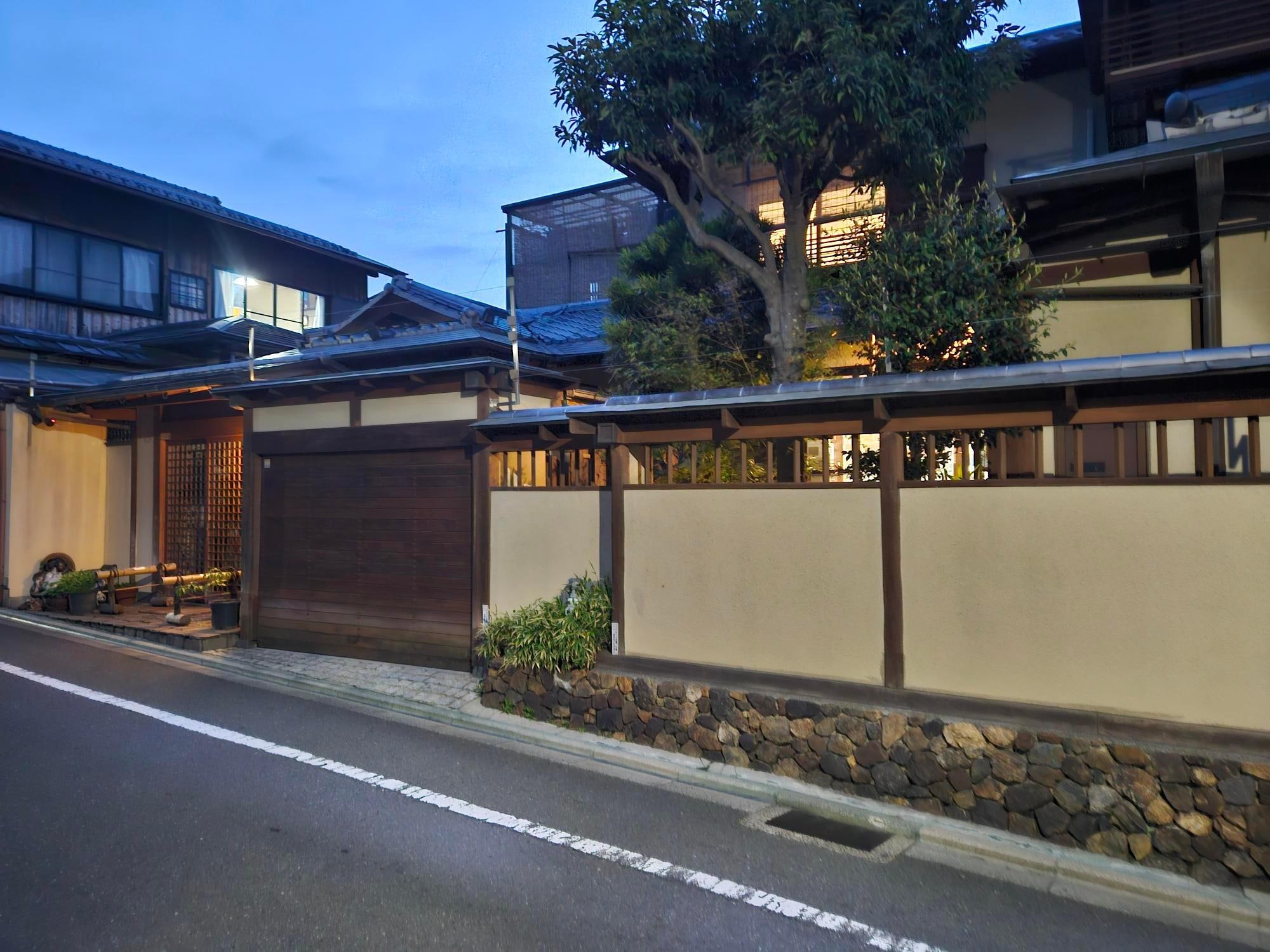 Kamuro-an. Higashiyama, Kyoto.