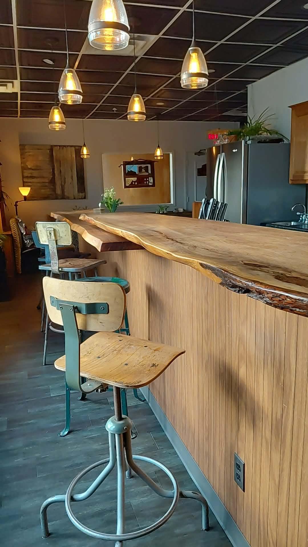 Huge fully stocked kitchen