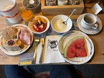朝食