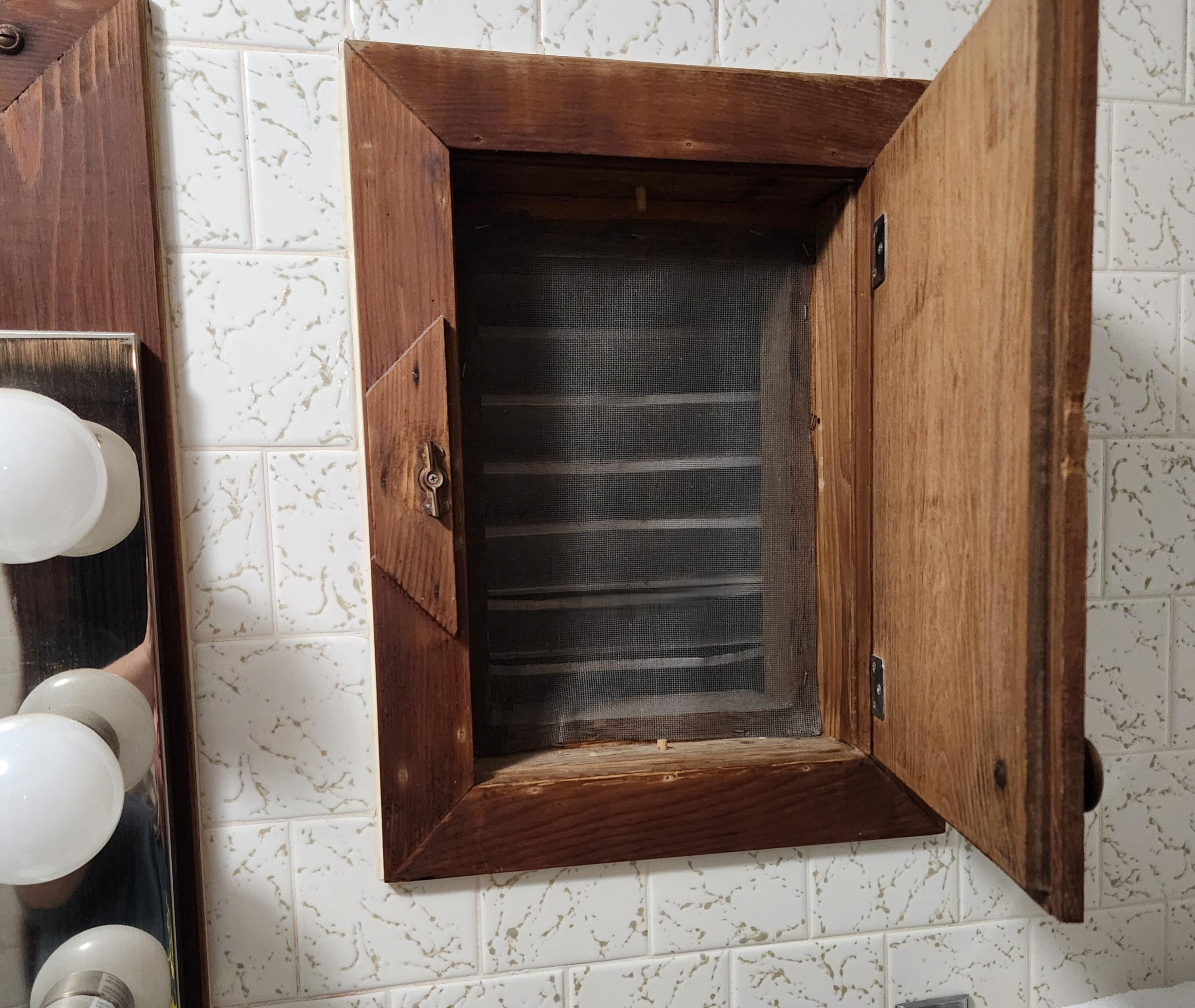 This is what the fresh air vent looks like when it's opened. Simple but functional!