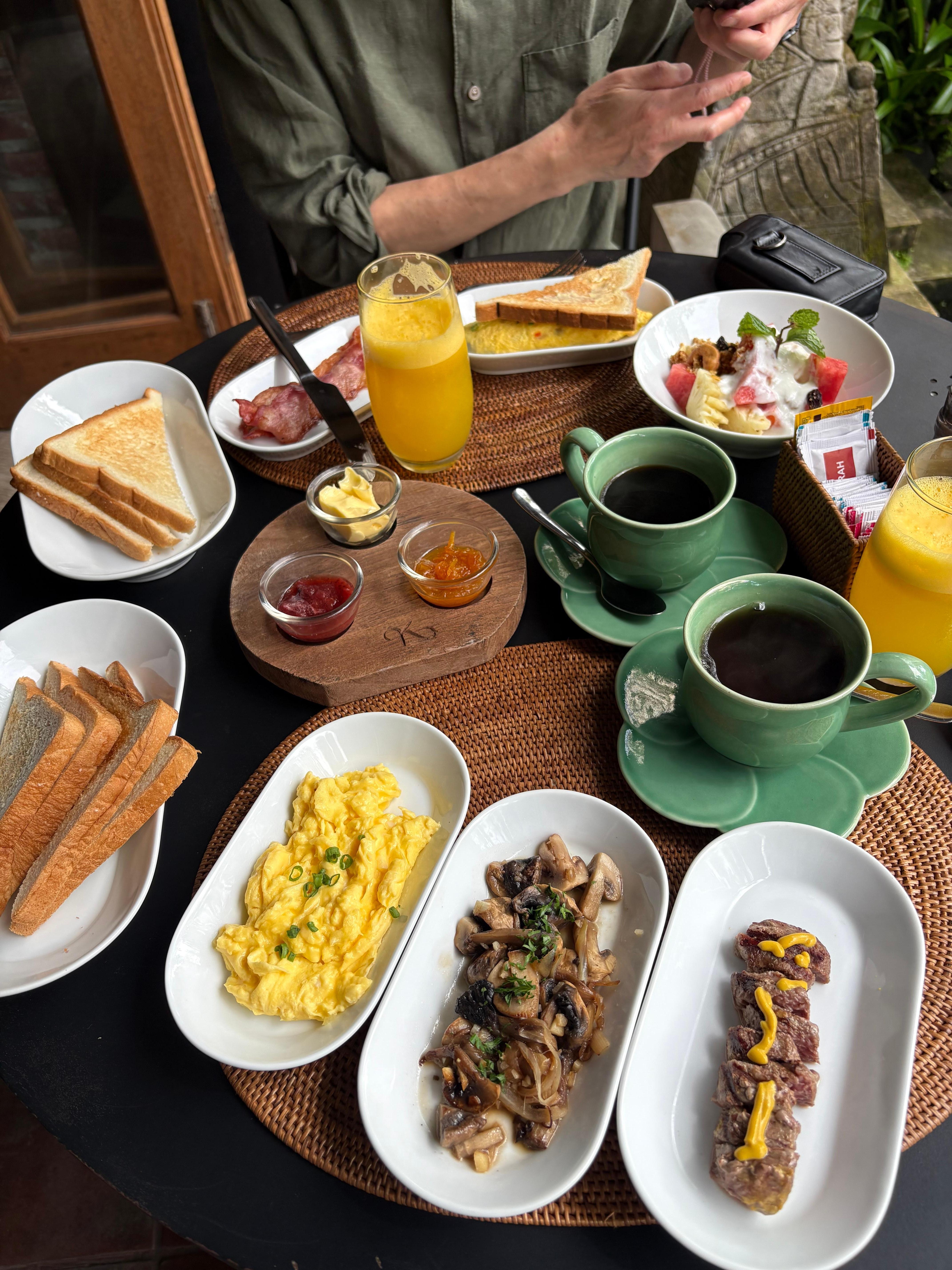 朝食です。たくさんのメニューから選べます！美味しいー！