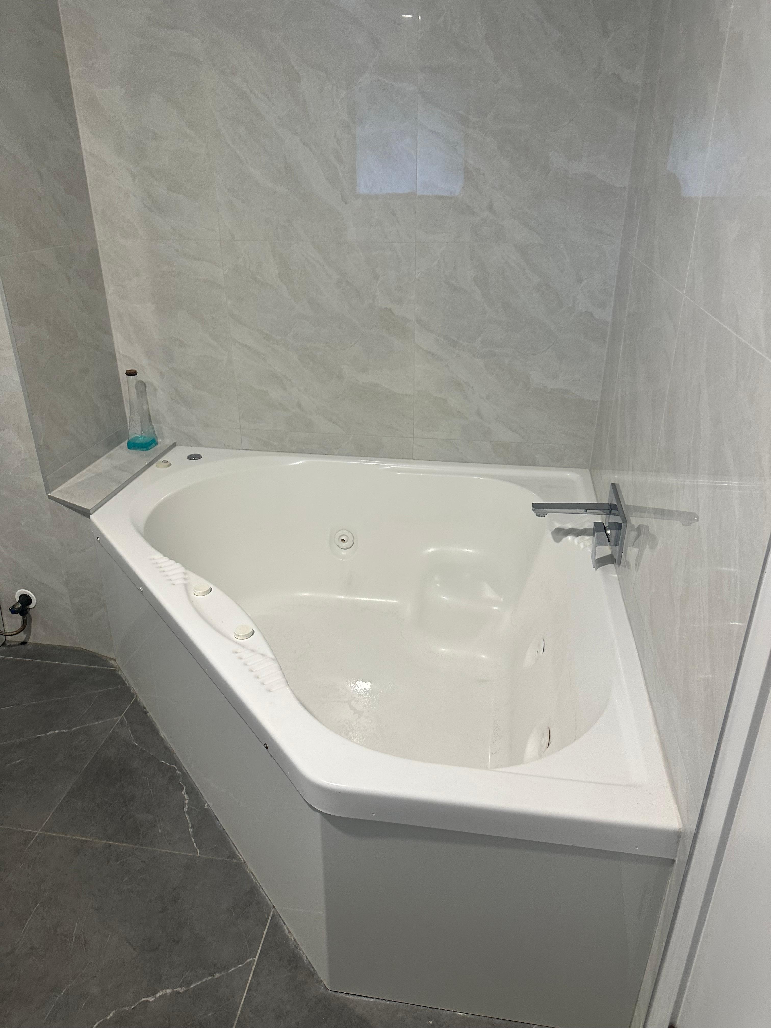 Spa bath