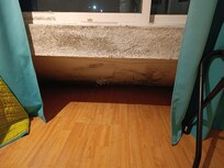 humedad bajo ventana