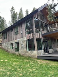 Beautiful modern cabin