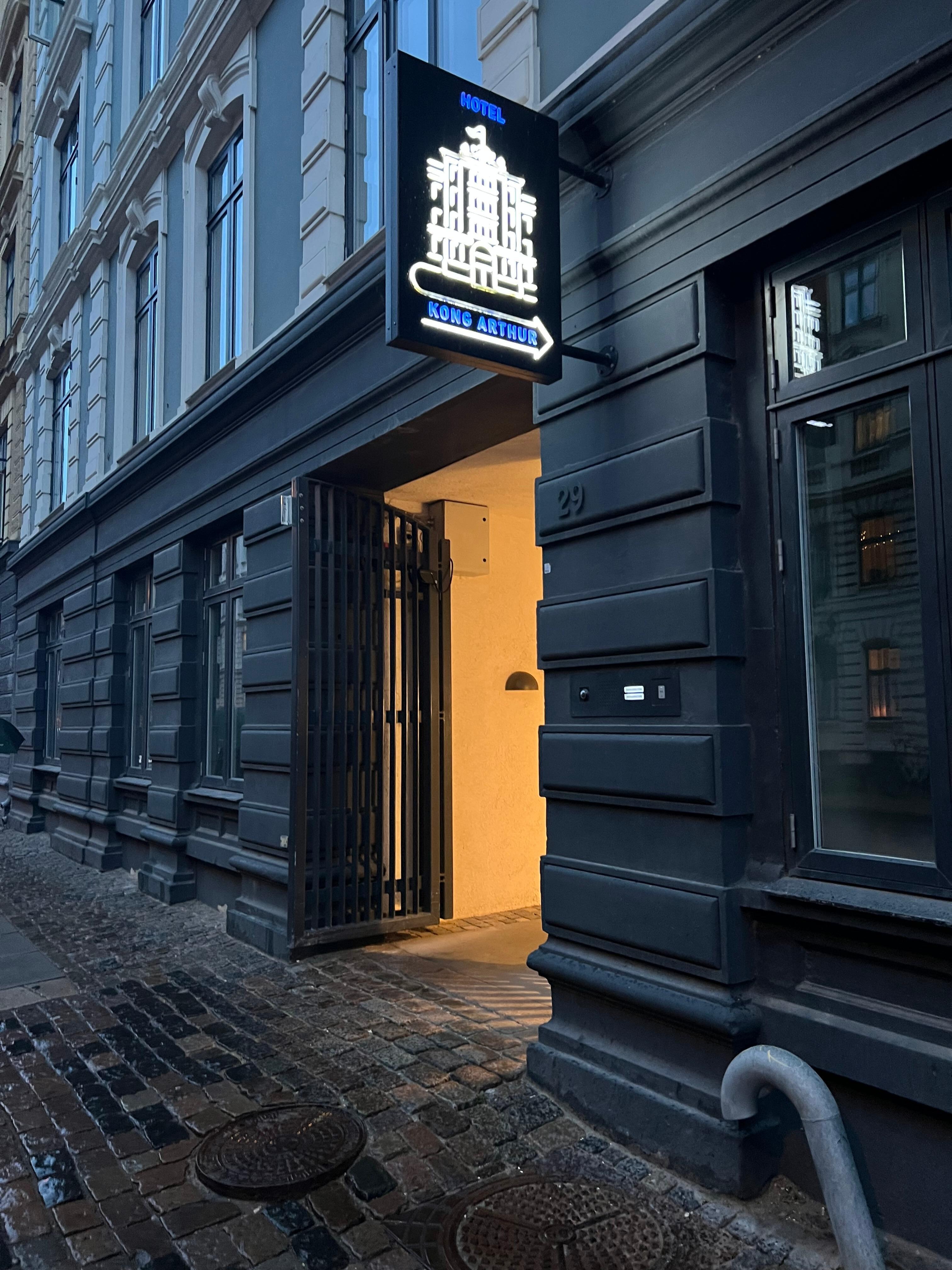 Side entrance 