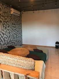 Hay hasta un cinema !