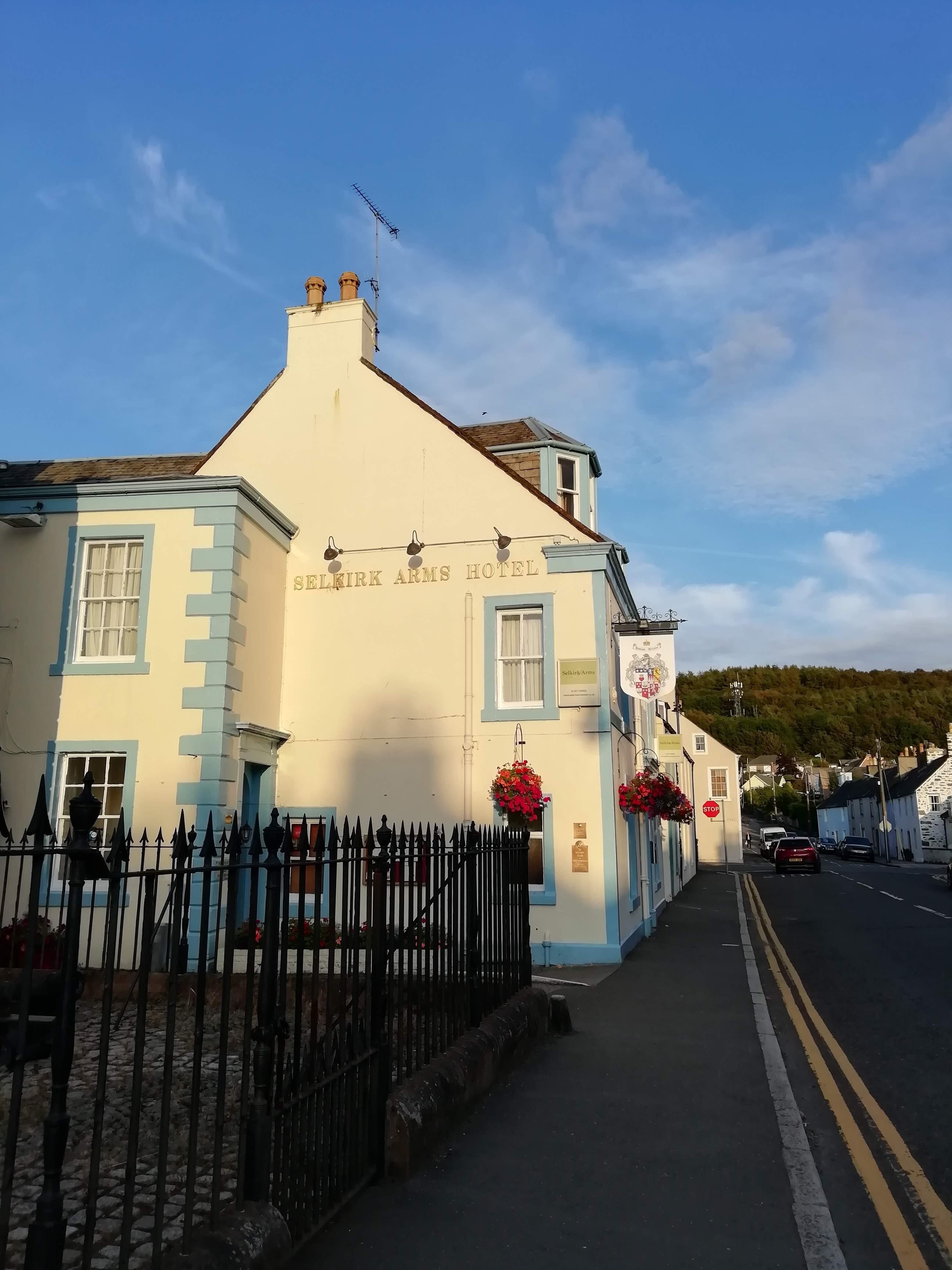 Selkirk Arms Hotel