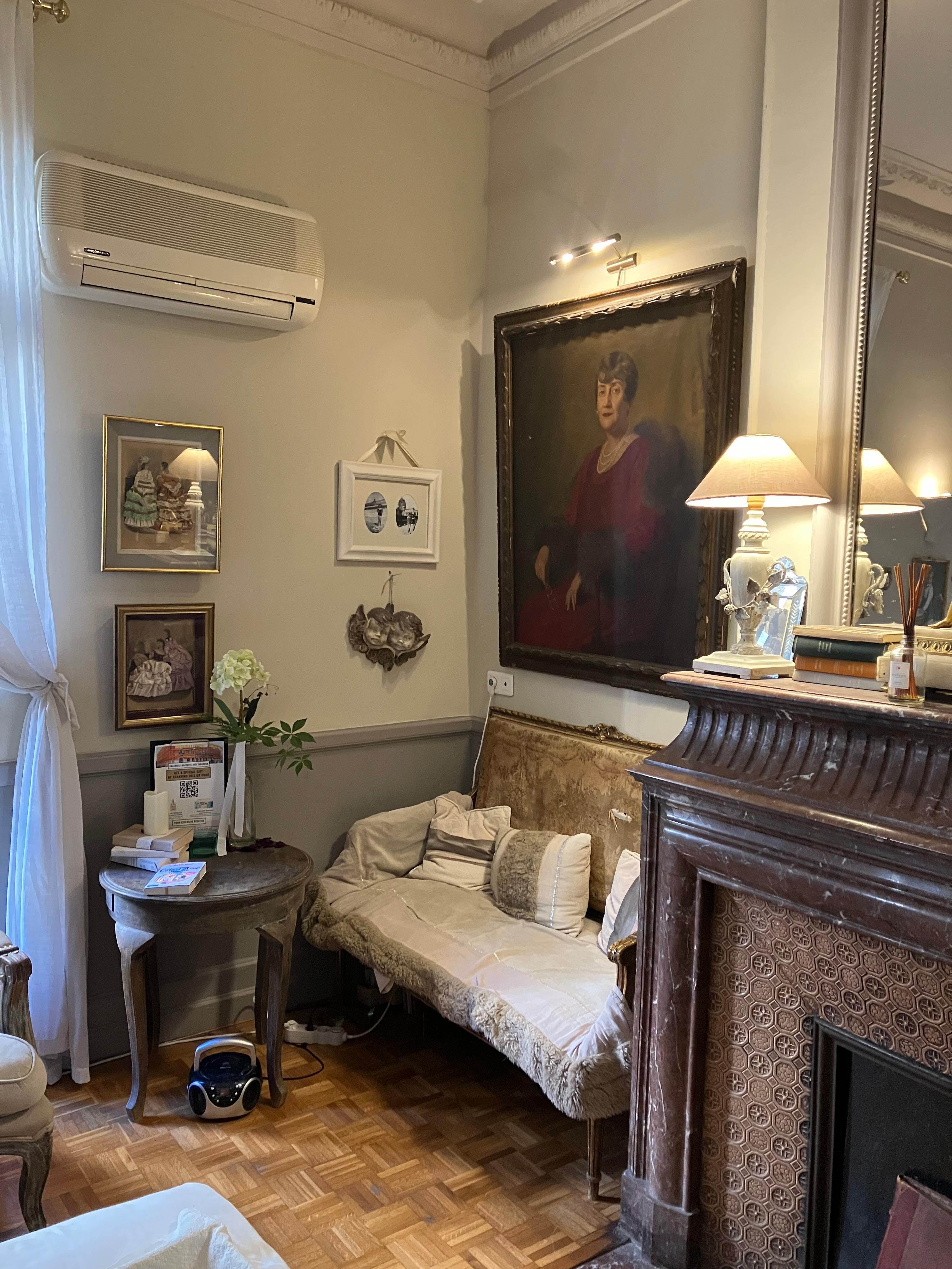 Salon