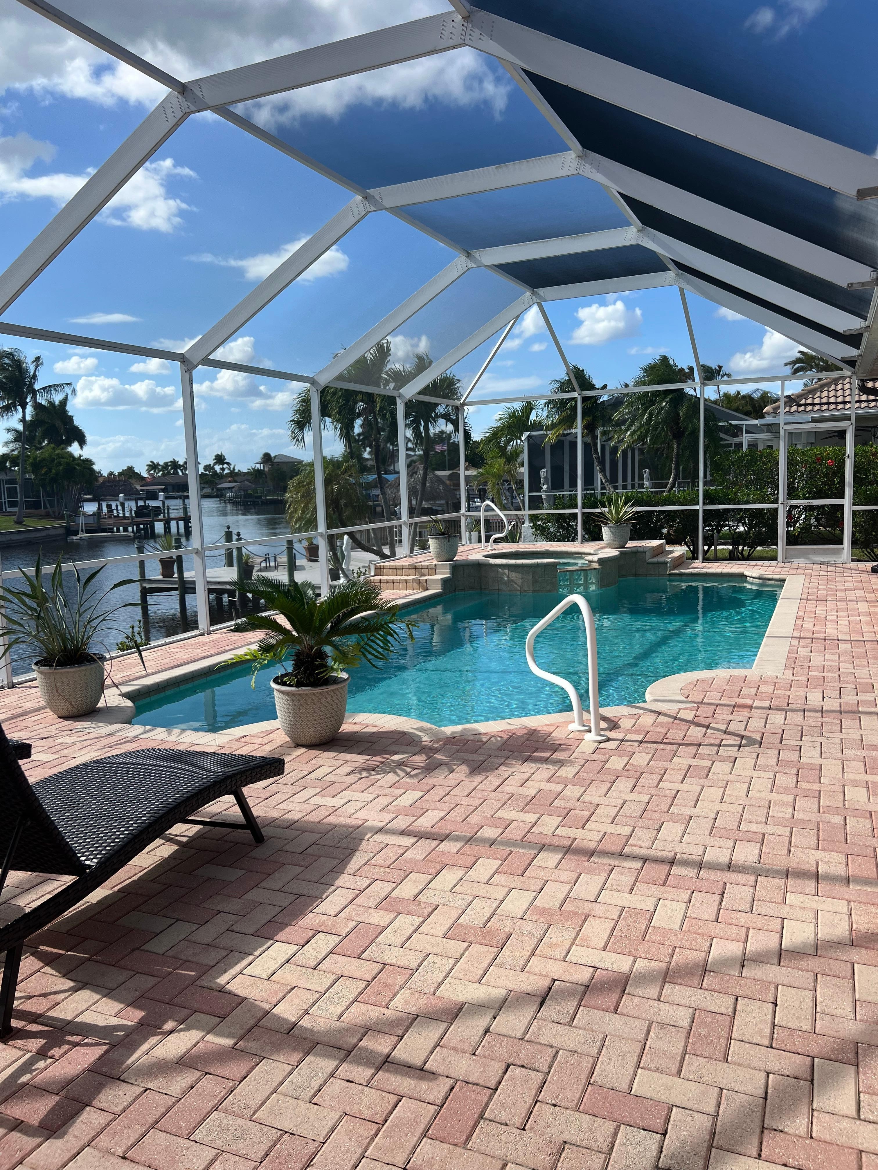 View of the pool/hot tub