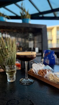 The bar in the lobby