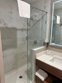Modern Bathroom
