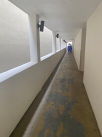 Dirty floors throughout