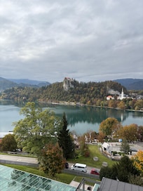 Beatutiful view from an balcony we could use.