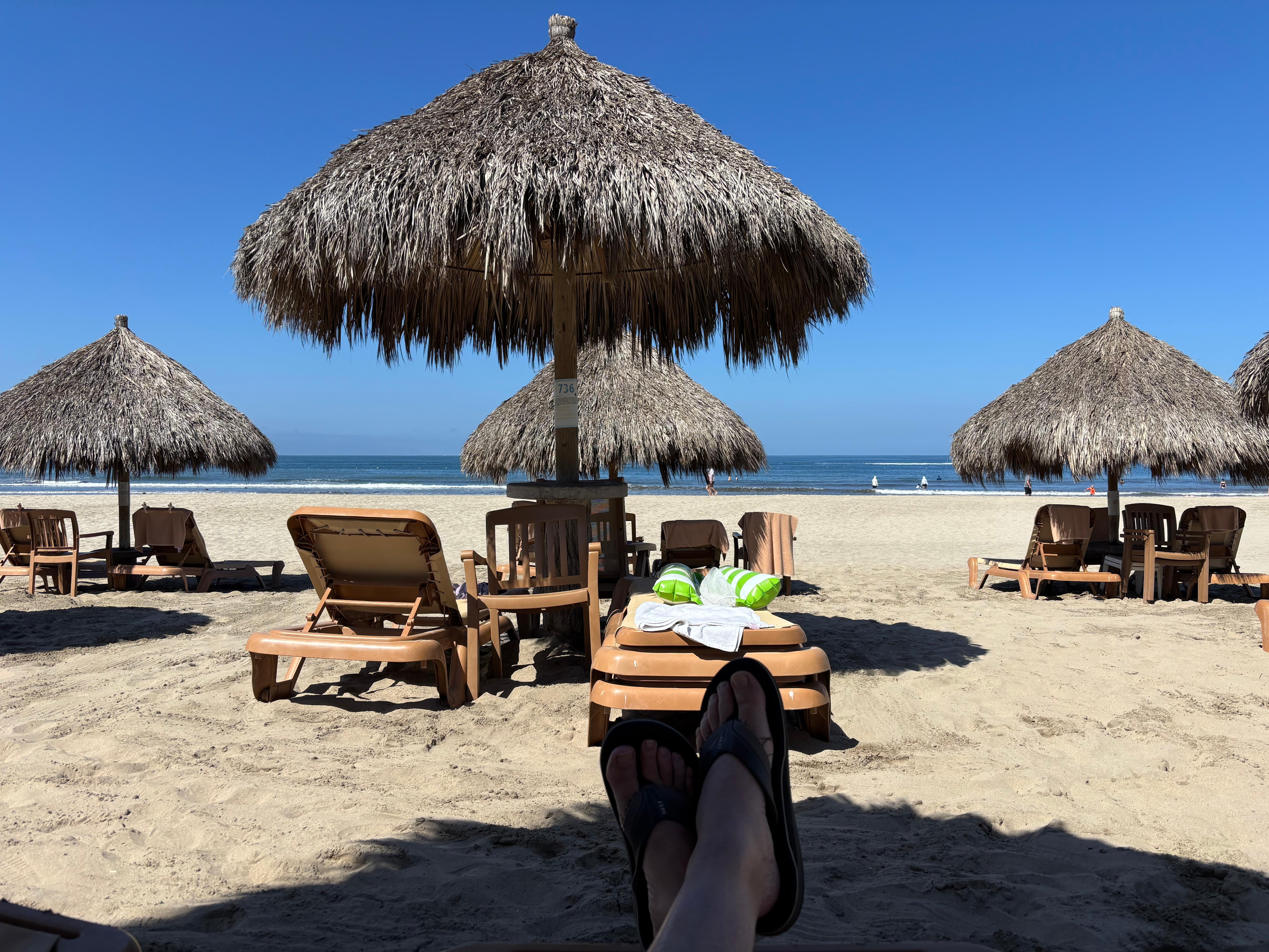 Get just shittered with all the tasty drinks on the beach 😜